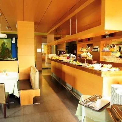 德利塔酒店 酒店 德拉肯恩凯